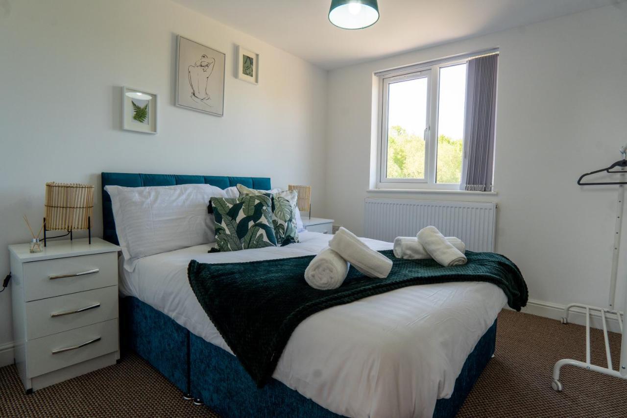 Heartland House, 7 Spacious Bedrooms Sleeps 4 Plus, Near Nec, Jlr,Bhx Birmingham Exterior photo